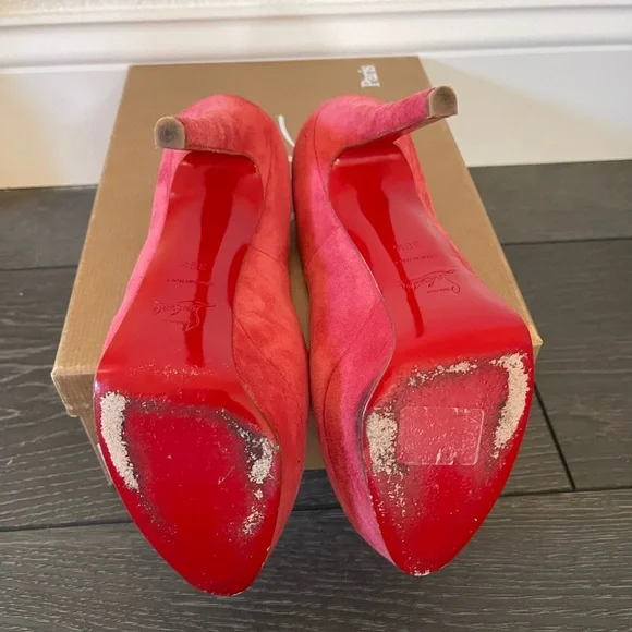 CHRISTIAN LOUBOUTIN Bianca Rose Suede Pumps